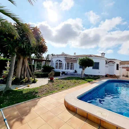 Holiday home Charming With Own Pool Urb La Siesta *